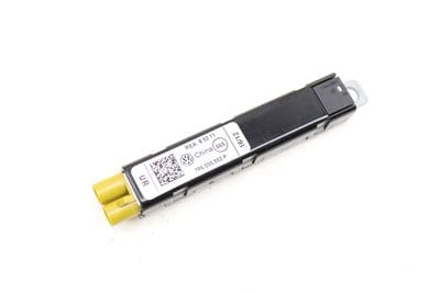 Antenna Booster (LOWER) 7P6035552P