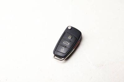 AUDI KEY / KEYFOB 4F0837220AG