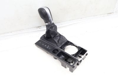 AUTOMATIC SHIFTER KNOB w/ BOOT 3CN713123A