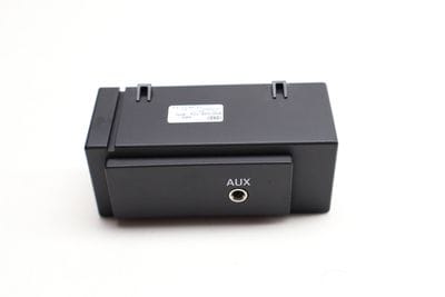 AUX-IN Port / Auxiliary Socket 8V0035724