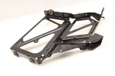 AUXILIARY RADIATOR MOUNT / BRACKET 4G0121261F