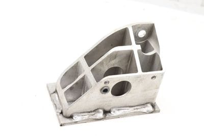 BATTERY TRAY MOUNT / BRACKET