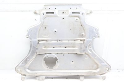 BELLY PAN / SKID PLATE / UNDERBODY PANEL 6887547