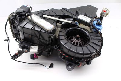 BLOWER MOTOR ASSEMBLY / HOUSING 7L0820004G