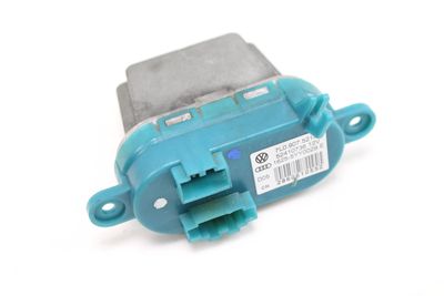 BLOWER MOTOR RESISTOR 7L0907521A