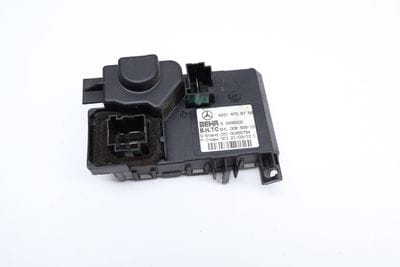 Blower Motor Resistor / Regulator 2218706758
