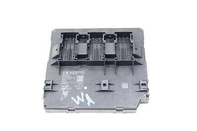 BODY CONTROL MODULE / BCM 5K0937087AS