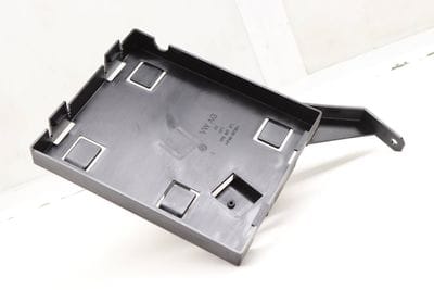 BODY MODULE MOUNT / BRACKET 7P6907372