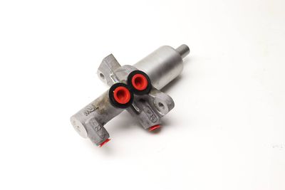 BRAKE MASTER CYLINDER 6772930