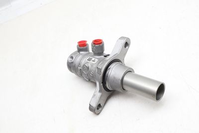 BRAKE MASTER CYLINDER 6881095
