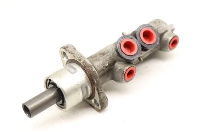 Brake Master Cylinder 7D0611019B