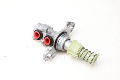 BRAKE MASTER CYLINDER