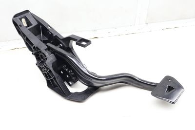 BRAKE PEDAL ASSEMBLY 6861771