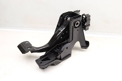 BRAKE PEDAL ASSEMBLY 3QF723058