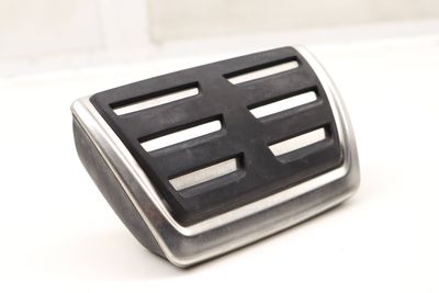 BRAKE PEDAL PAD 8W1723173A