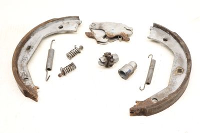 BRAKE SHOE KIT / SET 2213311