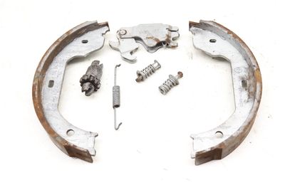 BRAKE SHOE KIT / SET 6780041