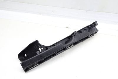 Bumper Bracket / Guide 8J0807484A