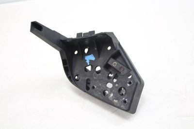 BUMPER / FOG LIGHT BRACKET 4B0941705C