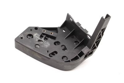 BUMPER / FOG LIGHT BRACKET 4B0941706C