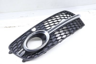 Bumper Fog Light Grille / Cover 8R0807681S