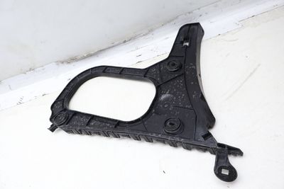 BUMPER GUIDE / BRACKET 8V5807378A