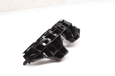 BUMPER GUIDE / BRACKET (CENTER) 3G8807483