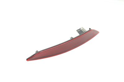 BUMPER REFLECTOR 8W6945105B