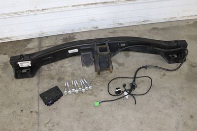 BUMPER REINFORCEMENT / TRAILER HITCH KIT 7P6803881E