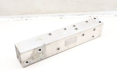 BUMPER SHOCK / REINFORCEMENT BAR MOUNT 6852703