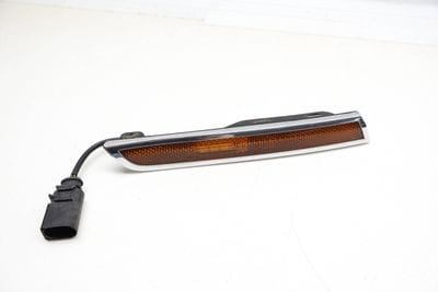 Bumper Side Marker Light / Reflector 3D0945072A