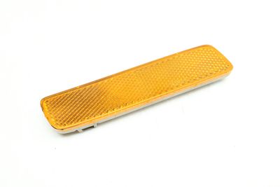 BUMPER SIDE MARKER LIGHT / REFLECTOR 8E0945072B