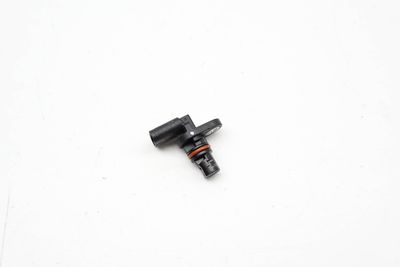 Cam / Camshaft Position Sensor 04C907601L