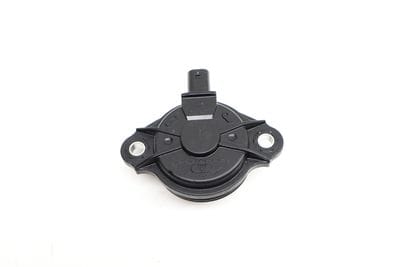 Camshaft Adjuster Magnet / VVT Control Solenoid