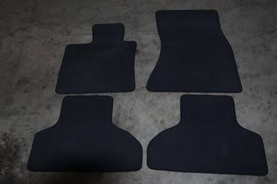 CARPET FLOOR MAT SET 2347731