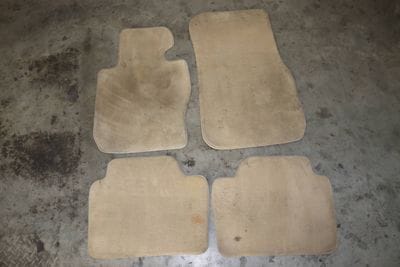CARPET FLOOR MAT SET 7426318
