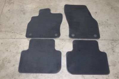 CARPET FLOOR MAT SET 83B863691