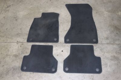 CARPET FLOOR MAT SET 8W1863691B