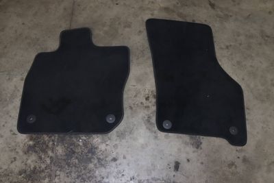 CARPET FLOOR MAT SET 8Y1863011A