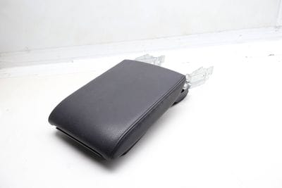 Center Armest / Arm Rest 7P6864207C