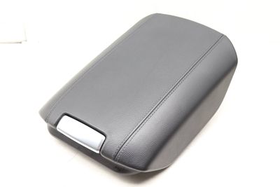 Center Armrest / Arm Rest 7P5864207CP
