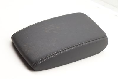 CENTER ARMREST / ARM REST 83A864207A