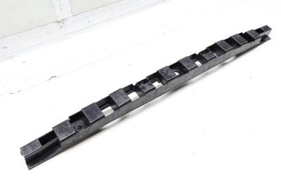 Center Bumper Guide / Bracket 3D0807192C