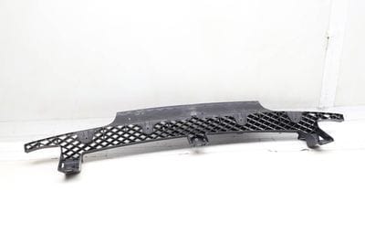 Center Bumper Guide / Mount Bracket 7P6807200