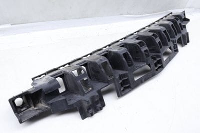 Center Bumper Mount / Bracket 1668851065