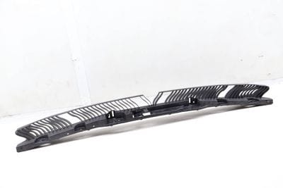 Center Bumper Mount / Bracket 5NN807863