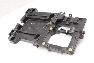 CENTER CONSOLE MOUNT BRACKET 4M8863531B