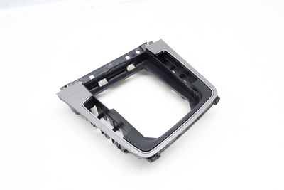 CENTER CONSOLE / SHIFTER TRIM 5GM864263