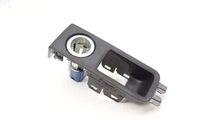 CENTER CONSOLE SWITCH BEZEL / POWER OUTLET 8Y0863349