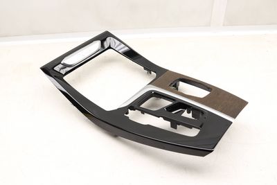 CENTER CONSOLE TRIM / BEZEL 6822047